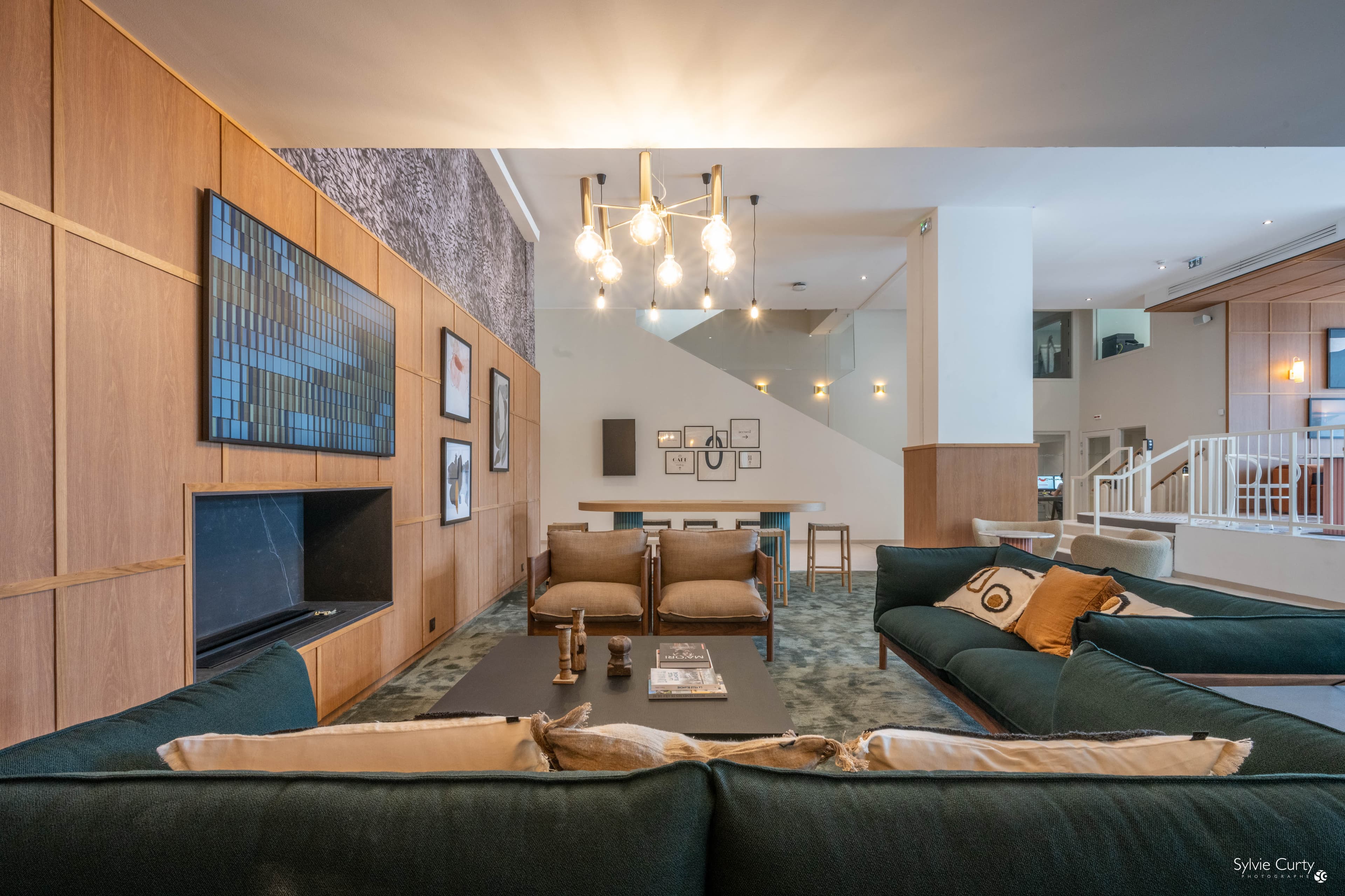 Salon Lounge